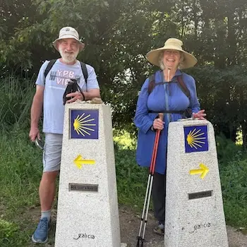 camino_hikers2